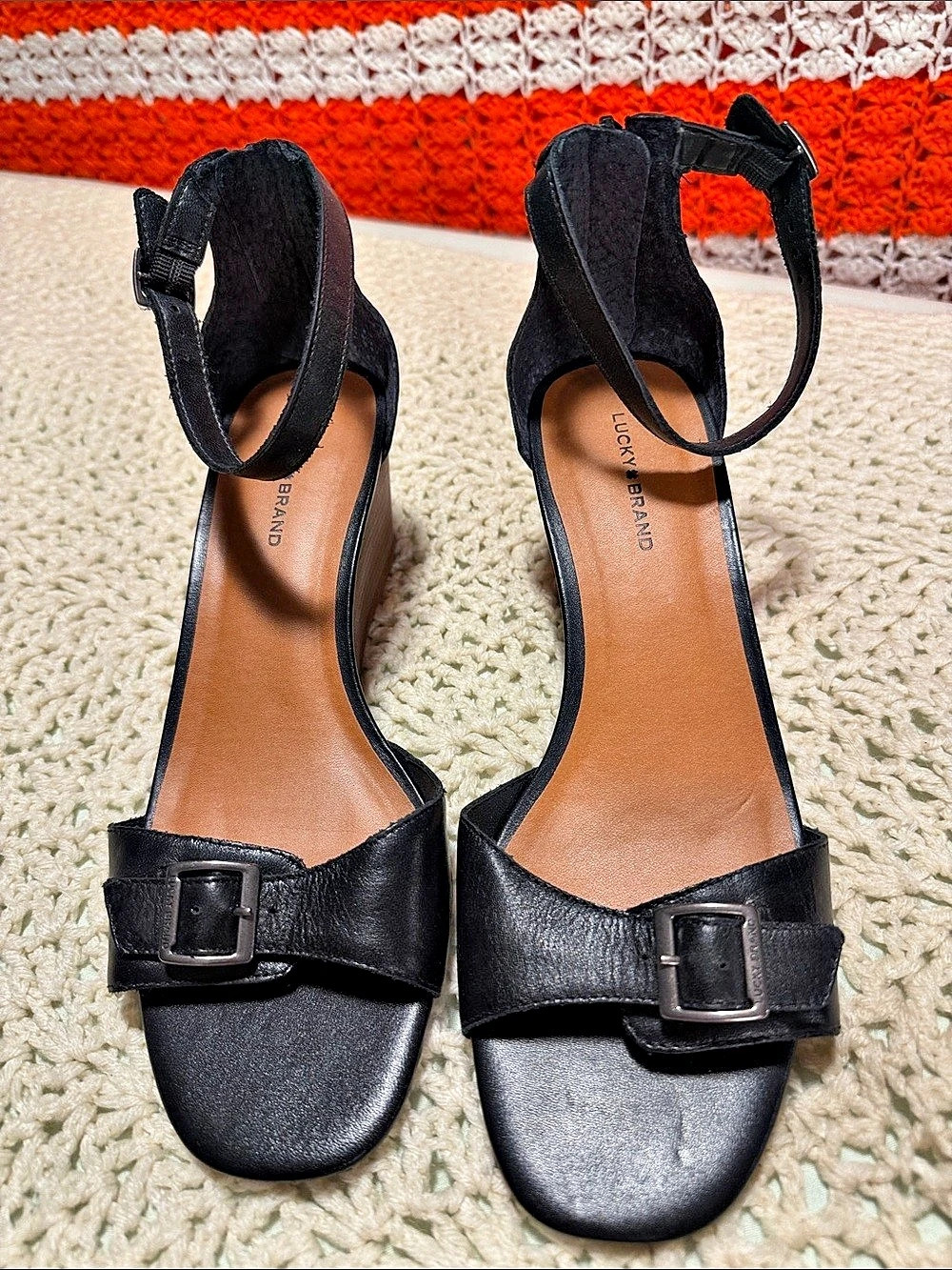 Lucky Brand Hemzi Wood Heel Wedge Sandal Black Size 8.5 M